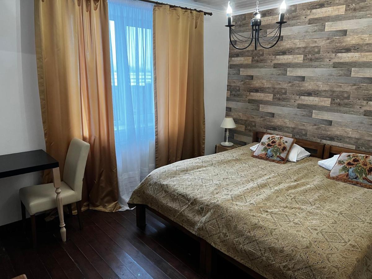 "Дальний Кордон" Hotel Moshchanytsya Luaran gambar